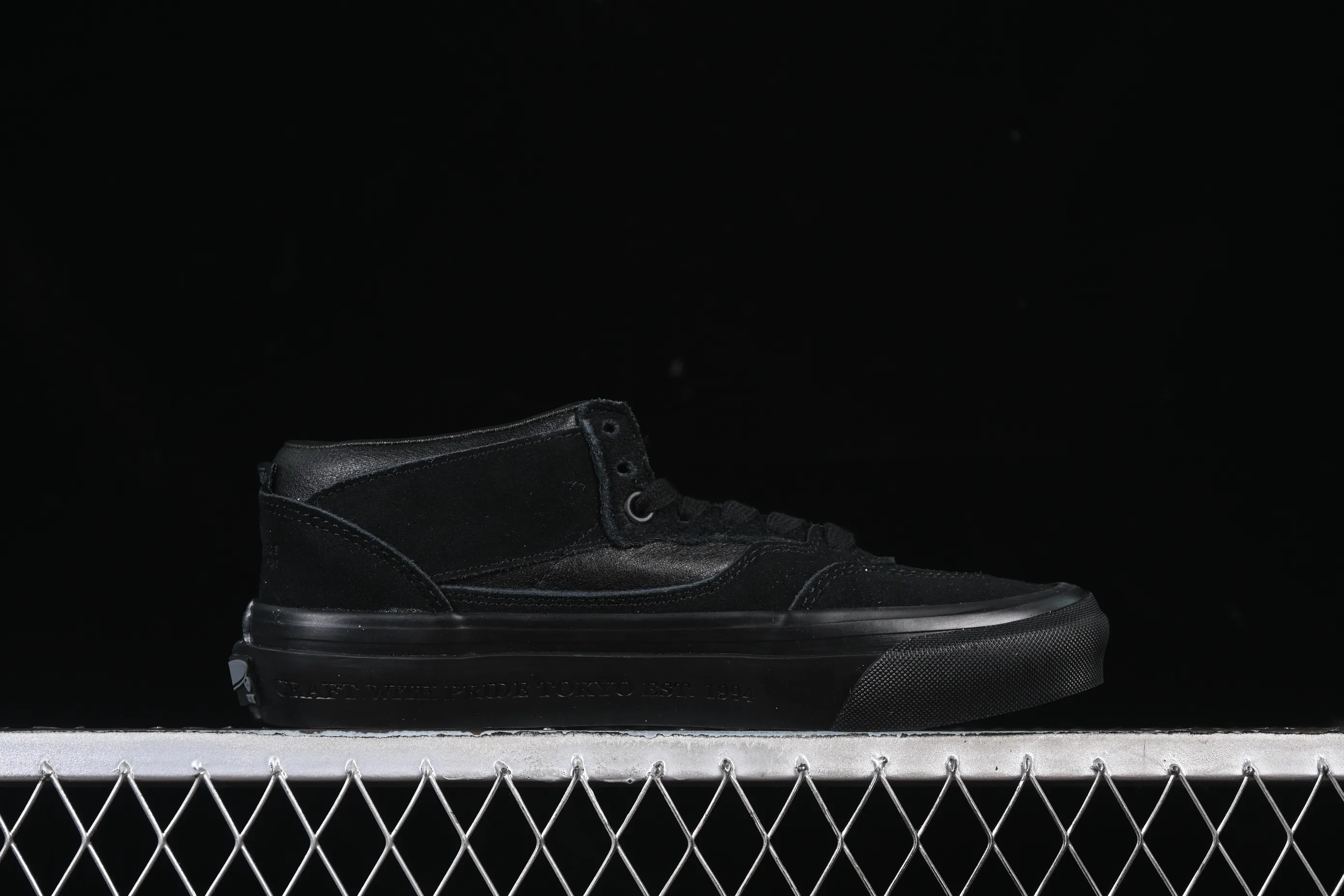 All categories Vans Vans series Vans Mid Vans China Vans Half Cab 33 Vans official retro casual simple versatile skateboard shoes VN000EFYBLA